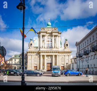 VARSOVIE, POLOGNE. MARS 08. Église de l'Assomption de la Vierge marie et de St joseph. Vieille ville Banque D'Images