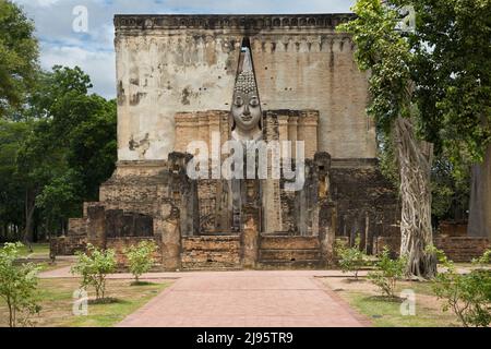 Wat Si Chum de Sukhothai, Thaïlande. Banque D'Images