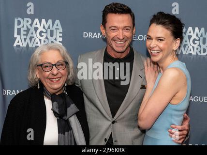 New York, États-Unis. 20th mai 2022. Jayne Houdeyshell, Hugh Jackman et Sutton Foster assistent aux Prix annuels de la Ligue dramatique 88th à la salle de bal Ziegfeld crédit: Pacific Press Media production Corp./Alay Live News Banque D'Images