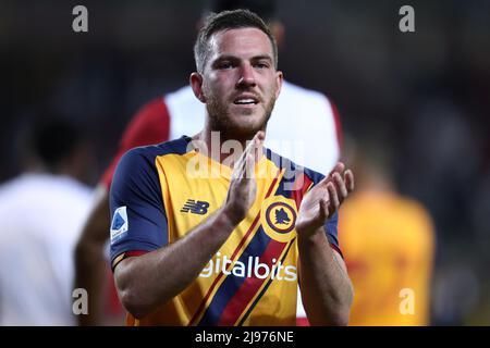 Turin, Italie. 20th mai 2022. Jordan Veretout of AS Roma célèbre après avoir remporté le match série A entre le FC Torino et AS Roma au Stadio Olimpico le 20 mai 2022 à Turin, Italie. Credit: Marco Canoniero / Alamy Live News Banque D'Images