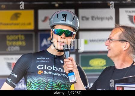 Ukko Peltonen de Global 6 Cycling avant de courir dans la série Sportsbreaks Tour course cycle ronde cinq à Clacton on Sea, Essex, Royaume-Uni. Race de critérium Banque D'Images