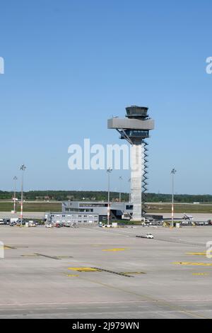 Tour de contrôle de vol BER de l'aéroport international de Berlin Banque D'Images