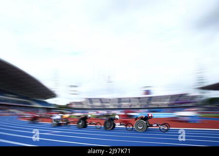 Birmingham, Royaume-Uni . 21st mai 2022. Danny Sidbury (première à droite), en Grande-Bretagne, a l'air de prendre une avance dans les 800m Wheelchair Race Men lors de la Muller Birmingham Diamond League, au stade Alexandra de Birmingham. 21st Mai 2022 crédit: Pathos Images/Alamy Live News Banque D'Images