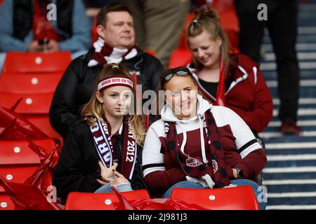 Hampden Park, Glasgow, Royaume-Uni. 21st mai 2022. Finale de la coupe Scottish FA, Rangers versus Heart of Midlothian; fans de coeurs crédit: Action plus Sports/Alamy Live News Banque D'Images