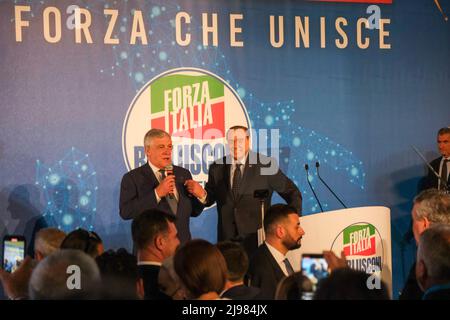 Naples, Campanie, ITALIE. 21st mai 2022. 20/05/2022 Naples, à la Mostra DÃOltremare ce matin, la conférence Forza Italia ''l'Italie de l'avenir, la force qui unit'' a commencé de nombreuses personnalités nationales et européennes présentes et demain il y aura la présence du leader Silvio Berlusconi.dans la photo: Le Président Silvio Berlusconi (Credit image: © Fabio Sasso/ZUMA Press Wire) Banque D'Images