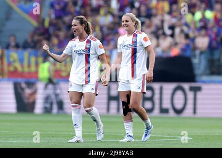 Turin, Italie. 21st mai 2022. Amandine Henry de Lyon (l) célèbre après avoir atteint le but de 0-1 lors du match de football final de la Ligue des Champions des femmes entre Barcelone et Lyon au stade Juventus de Turin (Italie), le 21st mai 2022. Photo Cesare Purini/Insidefoto crédit: Insidefoto srl/Alay Live News Banque D'Images
