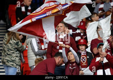 Hampden Park, Glasgow, Royaume-Uni. 21st mai 2022. Finale de la coupe Scottish FA, Rangers versus Heart of Midlothian; fans de coeurs crédit: Action plus Sports/Alamy Live News Banque D'Images