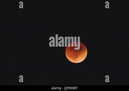 Phases lunaires de l'éclipse lunaire totale de 2022 Banque D'Images