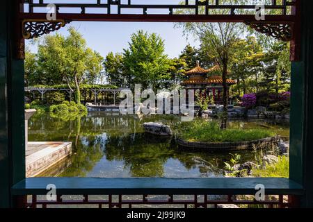 Le jardin chinois de Tenjuen est le fruit d'une collaboration entre Kinsaku Nakane et Togo Murano, architecte représentant de Showa Japan. C'est un gard Banque D'Images