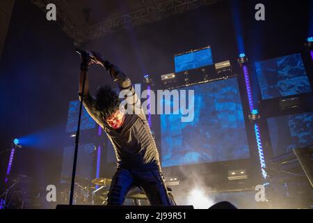 Belfast, Royaume-Uni. 21st mai 2022. 21st mai 2022 Gary Numan a joué à l'Ulster Hall, Belfast dans le cadre de la tournée Intruder crédit: Bonzo/Alamy Live News Banque D'Images