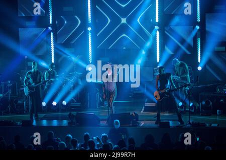 Belfast, Royaume-Uni. 21st mai 2022. 21st mai 2022 Gary Numan a joué à l'Ulster Hall, Belfast dans le cadre de la tournée Intruder crédit: Bonzo/Alamy Live News Banque D'Images