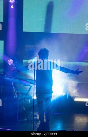 Belfast, Royaume-Uni. 21st mai 2022. 21st mai 2022 Gary Numan a joué à l'Ulster Hall, Belfast dans le cadre de la tournée Intruder crédit: Bonzo/Alamy Live News Banque D'Images