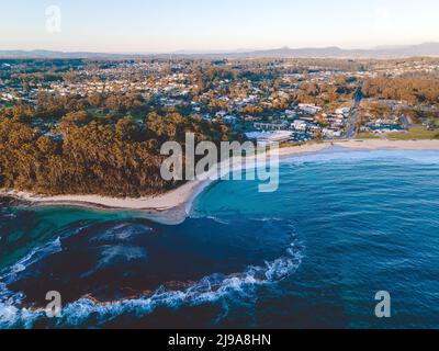 Vue aérienne de la plage de Mollymook, Shoalhaven, Nouvelle-Galles du Sud, Australie Banque D'Images