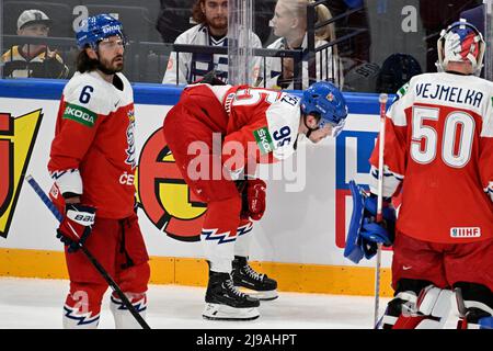 Tampere, Finlande. 21st mai 2022. Matej Blumel de la République tchèque, au centre, lors du championnat du monde de hockey sur glace du groupe B match République tchèque contre Norvège à Tampere, Finlande, le 21 mai 2022. Crédit : Michal Kamaryt/CTK photo/Alay Live News Banque D'Images