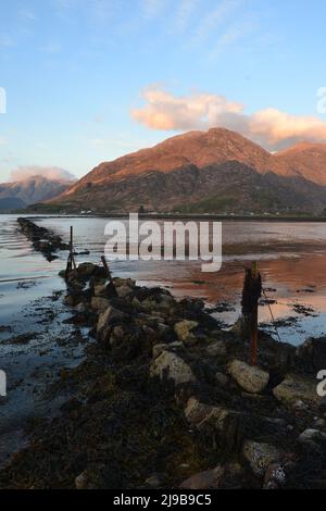 Photographie des cinq Sœurs de Kintail dans les West Highlands d'Écosse, Royaume-Uni Banque D'Images