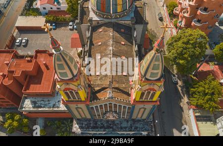 CARACAS, VENEZUELA - MAI 2022, vue aérienne du sanctuaire de notre-Dame de Coromoto, église dans le quartier de la capitale, Caracas Banque D'Images