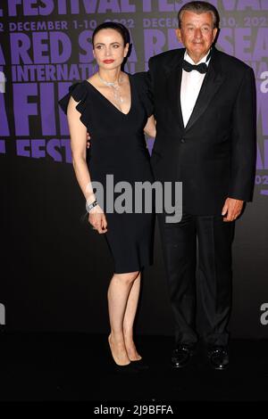 CANNES - 21 MAI: Beata Ben Ammar et Tarak Ben Ammar à l'occasion du GALA DU FILM "la Mer rouge qui célèbre les femmes au cinéma" lors du Festival de Cannes 75th le 21 mai 2022 à Cap-Eden-Roc à Antibes, France. (Photo de Lyvans Boolaky/ÙPtertainment/Sipa USA) Banque D'Images