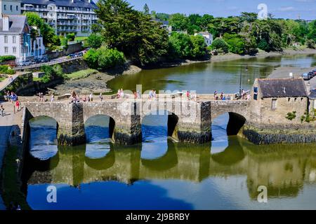 France, Morbihan (56), Golfe du Morbihan, Auray, Port de Saint Goustan, le pont Banque D'Images