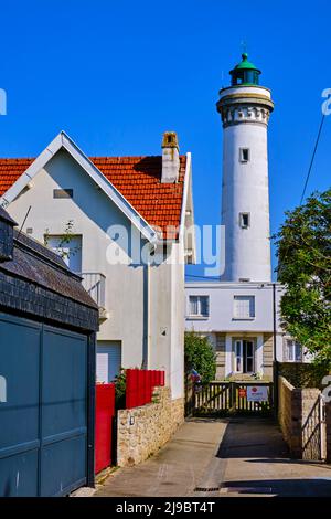 France, Morbihan (56), Côte sauvage, presqu'île de Quiberon, Quiberon, Le phare de Port Maria Banque D'Images