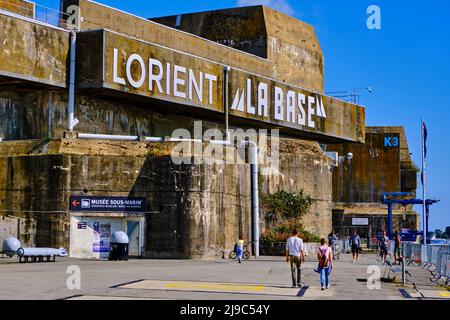 France, Morbihan, le port de Lorient, Lorient, Lorient la base, Keroman, ancienne base sous-marine construite par les Allemands pendant la Seconde Guerre mondiale Banque D'Images