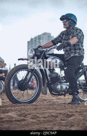 Margate, Kent, Royaume-Uni. 21st mai 2022. Motocycliste pendant la course Mile Beach 2022 à Margate Beach ( Credit: Gergo Toth/Alay Live News Banque D'Images