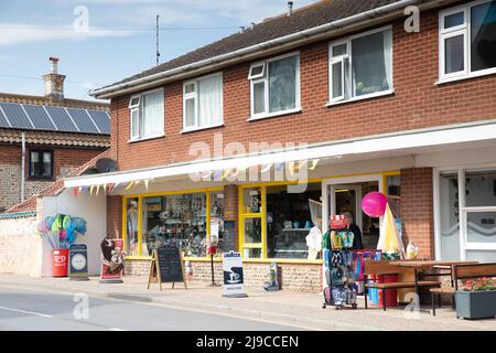 Boutique de plage dans le village côtier de Mundesley, dans le nord du Norfolk, au Royaume-Uni Banque D'Images