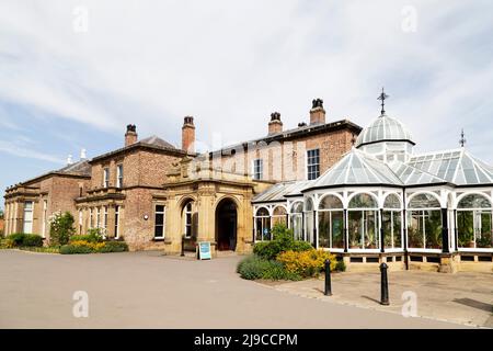 Preston Hall, maintenant le Musée Preston Park, à Stockton-on-Tees, en Angleterre. Le bâtiment a été construit à partir de 1882 lorsque la propriété a été achetée par shi Banque D'Images