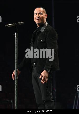 Sunrise FL, États-Unis. 21st mai 2022. Víctor Manuelle se produit lors du concert Amor A la Musica à la FLA Live Arena le 21 mai 2022 à Sunrise, Floride. Crédit : Mpi04/Media Punch/Alamy Live News Banque D'Images