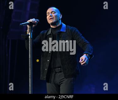 Sunrise FL, États-Unis. 21st mai 2022. Víctor Manuelle se produit lors du concert Amor A la Musica à la FLA Live Arena le 21 mai 2022 à Sunrise, Floride. Crédit : Mpi04/Media Punch/Alamy Live News Banque D'Images