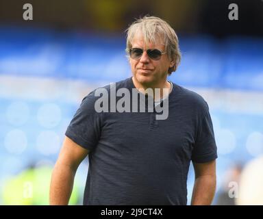 Londres, Royaume-Uni. 22nd mai 2022. 22 mai 2022 - Chelsea v Watford - Premier League - Stamford Bridge le propriétaire de New Chelsea, Todd Boehly, traverse le terrain du pont Stamford. Crédit photo : crédit: Mark pain/Alamy Live News Banque D'Images