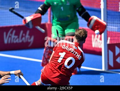 Stratford, Royaume-Uni. 22nd mai 2022. Angleterre V France Mens FIH Pro League. Centre de hockey Lee Valley. Stratford. Christopher Griffiths (Angleterre, 10) a tourné pendant le match de hockey de la Ligue Pro de football britannique V France Mens FIH. Credit: Sport en images/Alamy Live News Banque D'Images