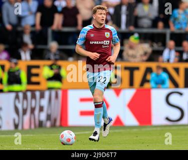 Burnley, Royaume-Uni. 22nd mai 2022. Nathan Collins #22 de Burnley court avec le ballon à Burnley, Royaume-Uni le 5/22/2022. (Photo de Conor Molloy/News Images/Sipa USA) crédit: SIPA USA/Alay Live News Banque D'Images
