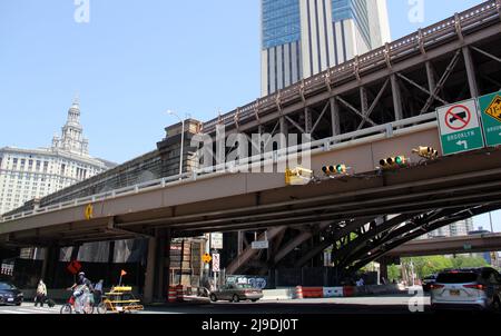 Rampe d'accès au pont de Brooklyn, pont de Perl Street, New York, NY, États-Unis Banque D'Images