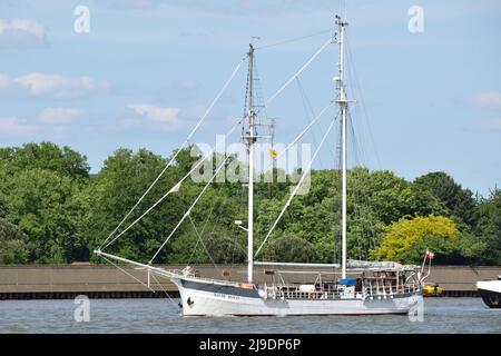 Bateau à voile BALTIC BEAUTY en direction de la Tamise pour une visite à Londres Banque D'Images