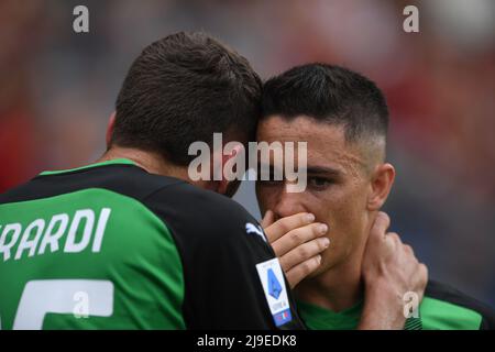 Reggio Emilia, Italie. 22nd mai 2022. Giacomo Raspadori (Sassuolo)Domenico Berardi (Sassuolo) Pendant la série italienne Un match entre Sassuolo 0-3 Milan au stade Mapei le 22 mai 2022 à Reggio Emilia, Italie. (Photo de Maurizio Borsari/AFLO) Banque D'Images