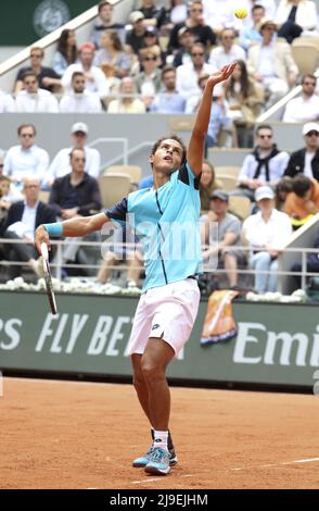 Juan Pablo Varillas du Pérou au cours du 1 jour de l'Open de France 2022, un tournoi de tennis Grand Chelem le 22 mai 2022 au stade Roland-Garros à Paris, France - photo: Jean Catuffe/DPPI/LiveMedia Banque D'Images