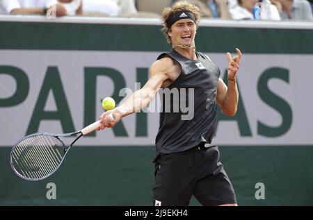 Alexander Zverev aka Sascha Zverev d'Allemagne pendant le 1 jour de l'Open de France 2022, un tournoi de tennis Grand Chelem le 22 mai 2022 au stade Roland-Garros à Paris, France - photo: Jean Catuffe/DPPI/LiveMedia Banque D'Images