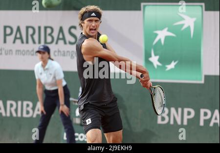 Alexander Zverev aka Sascha Zverev d'Allemagne pendant le 1 jour de l'Open de France 2022, un tournoi de tennis Grand Chelem le 22 mai 2022 au stade Roland-Garros à Paris, France - photo: Jean Catuffe/DPPI/LiveMedia Banque D'Images