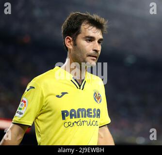 Sabadell, Barcelone, Espagne. 22nd mai 2022. Barcelone Espagne 22.05.2022 Manu Trigueros (Villarreal CF) regarde pendant la Liga Santander entre le FC Barcelone et Villarreal CF au Camp Nou le 22 mai 2022 à Barcelone. (Credit image: © Xavi Urgeles/ZUMA Press Wire) Credit: ZUMA Press, Inc./Alamy Live News Banque D'Images