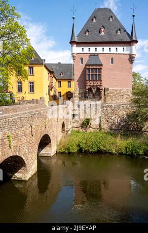 Deutschland, NRW, Düren-Niederau, Schloss Burgau, mittelalterliches Wasserschloss Banque D'Images