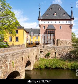 Deutschland, NRW, Düren-Niederau, Schloss Burgau, mittelalterliches Wasserschloss Banque D'Images