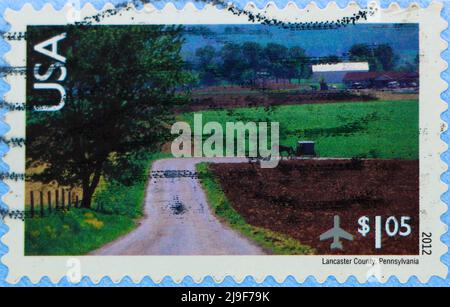 Photo d'un timbre-poste américain d'une série de paysages pittoresques avec une image de Lancaster County Pennsylvania 2012 Banque D'Images