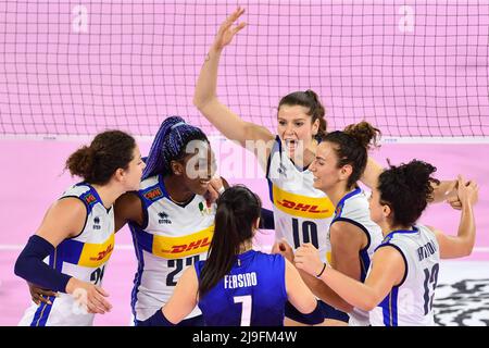 Florence, Italie. 22nd mai 2022. Bonheur de l'Italie pendant le match de Test - femmes Italie contre femmes Bulgarie, Volleyball Test Match à Florence, Italie, mai 22 2022 crédit: Independent photo Agency/Alamy Live News Banque D'Images