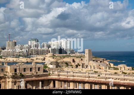 Silema vu du toit de fort St. Elmo, Valletta, Malte. Banque D'Images