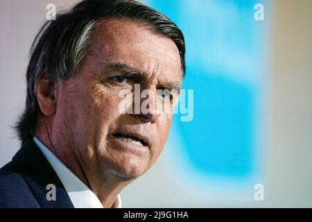 Sao Paulo, Brésil. 16 mai 2022. Le président brésilien Jair Bolsonaro lors d'une cérémonie d'ouverture du salon APAS 36th, le plus grand salon de la restauration des Amériques, à l'Expo Center Norte, le 16 mai 2022 à Sao Paulo, au Brésil. Crédit : ISAC Nobrega/Président Brésil/Alay Live News Banque D'Images