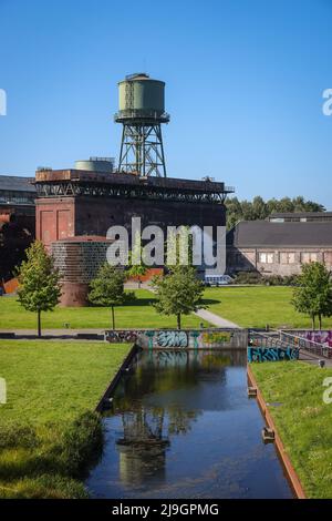 Bochum, Rhénanie-du-Nord-Westphalie, Allemagne - Jahrhunderthalle im Westpark à Bochum Stahlhausen. Banque D'Images