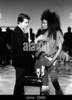 Bonnie Pointer se produit sur American Bandstand, 1985 crédit: Ron Wolfson / Mediapench Banque D'Images