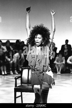 Bonnie Pointer se produit sur American Bandstand, 1985 crédit: Ron Wolfson / Mediapench Banque D'Images