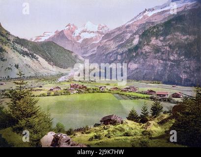 Kandersteg village et Blüemlisalp, Alpes bernoises, Berne, Suisse 1890. Banque D'Images
