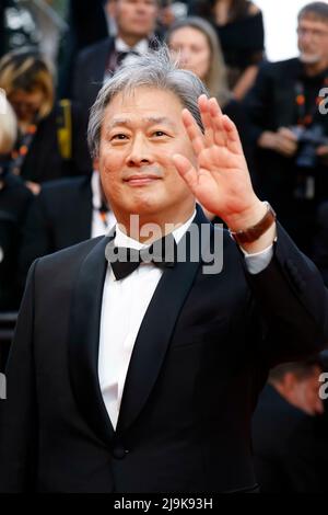 Le parc Chan-Wook assiste à la première de la « décision de quitter (Heojil Kyolshim) » lors du Festival annuel du film de Cannes 75th au Palais des Festivals de Cannes, France, le 23 mai 2022. Banque D'Images